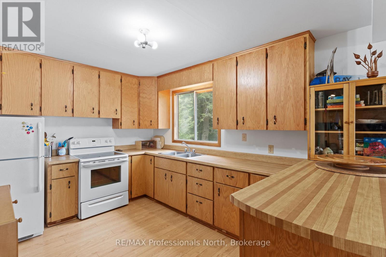 1294 TRINITY ROAD - 20
