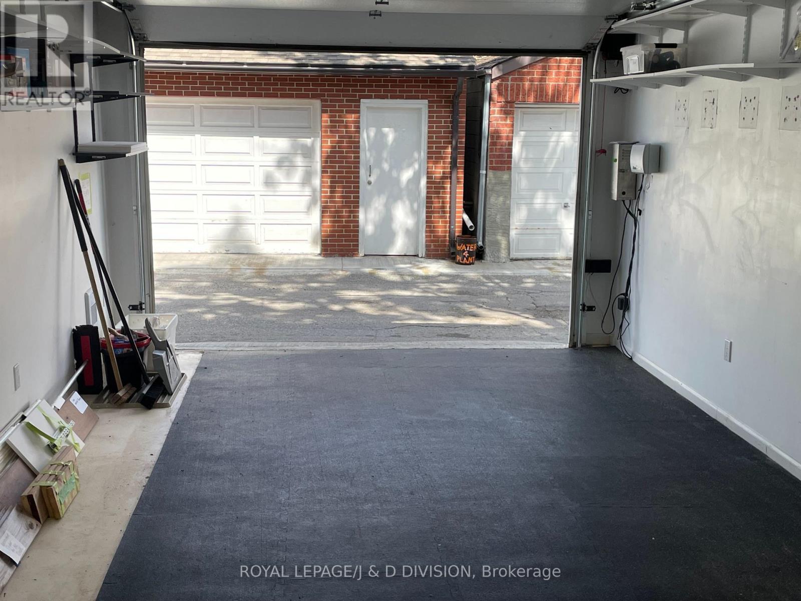 477 ROXTON ROAD - 46