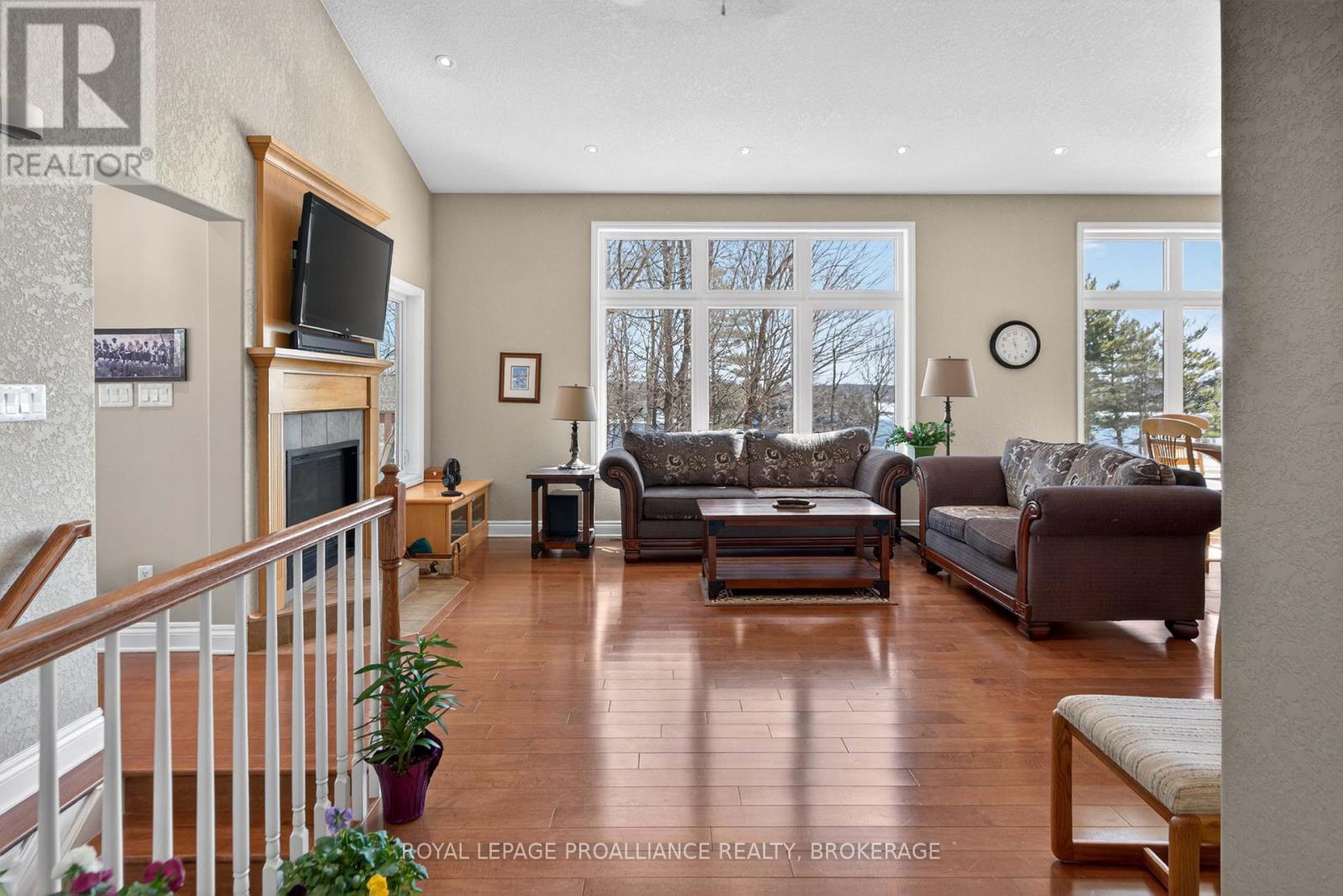 606 WHITES POINT ROAD - 20
