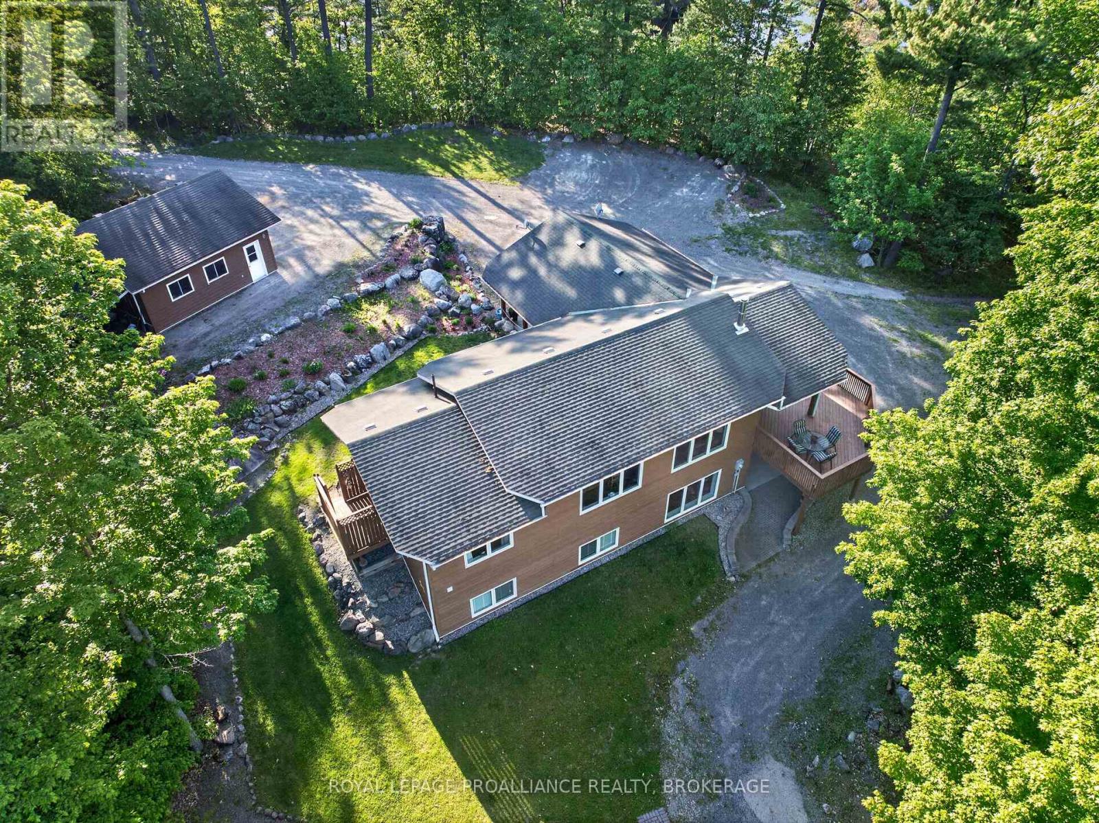 606 WHITES POINT ROAD - Image 2