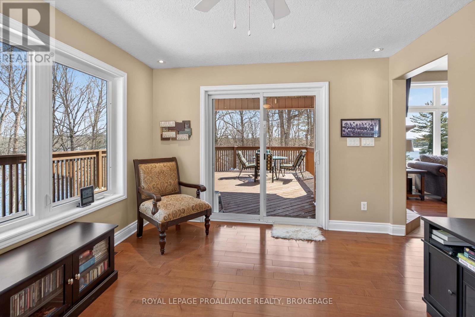 606 WHITES POINT ROAD - 29