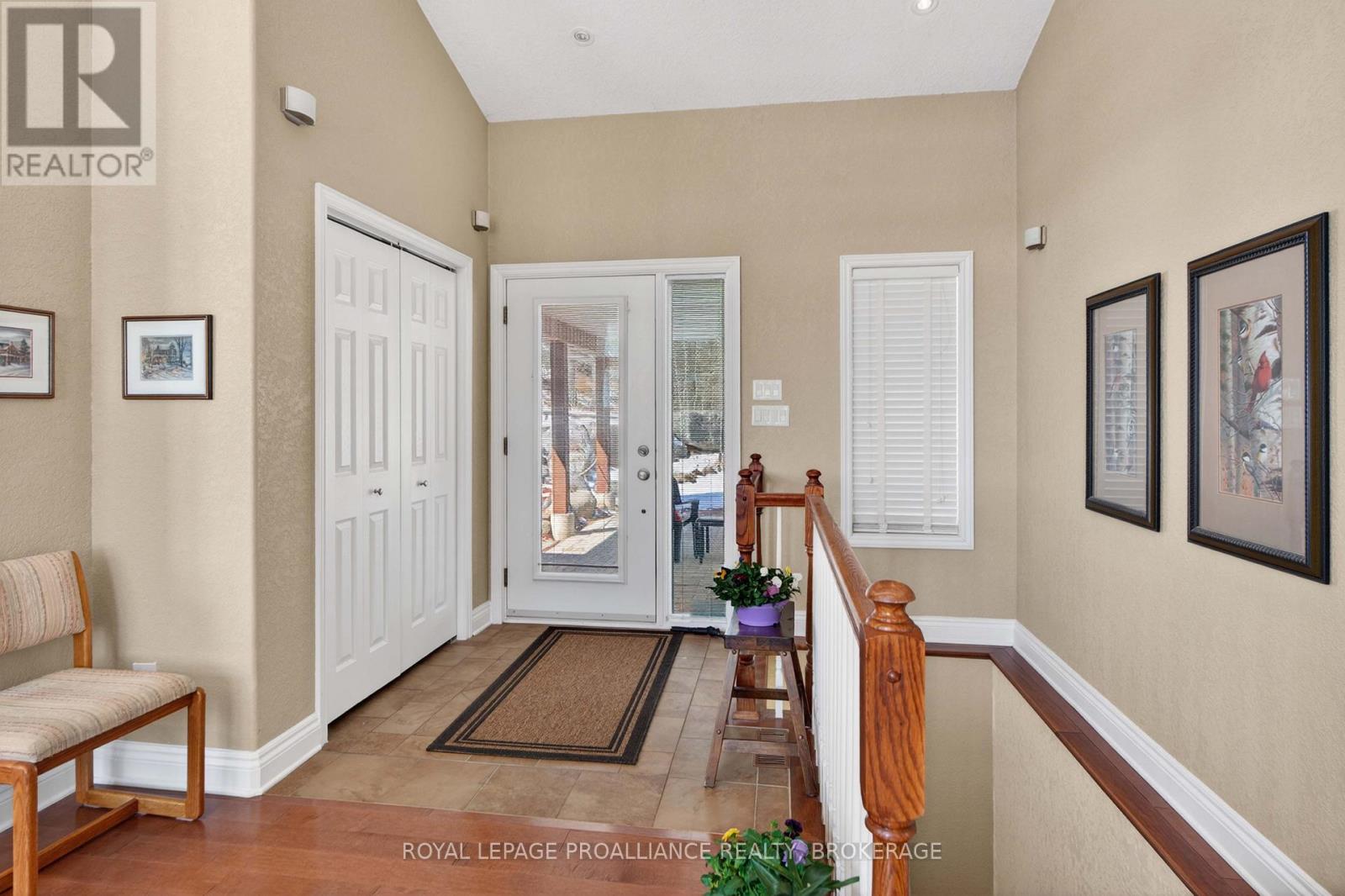 606 WHITES POINT ROAD - 19