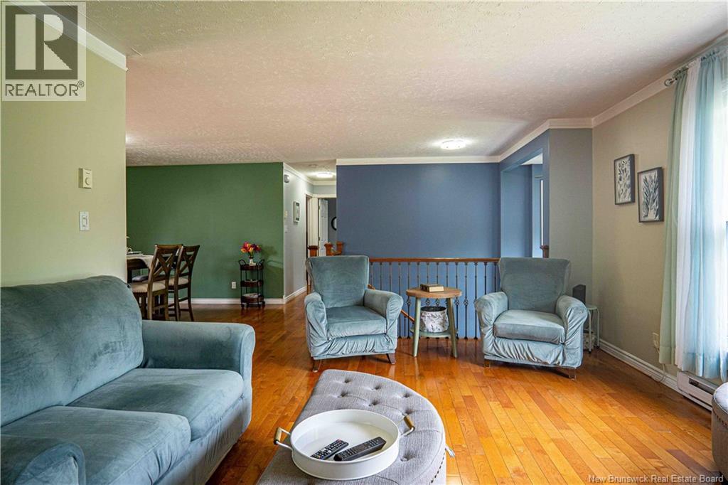 8 Russett Street - 7