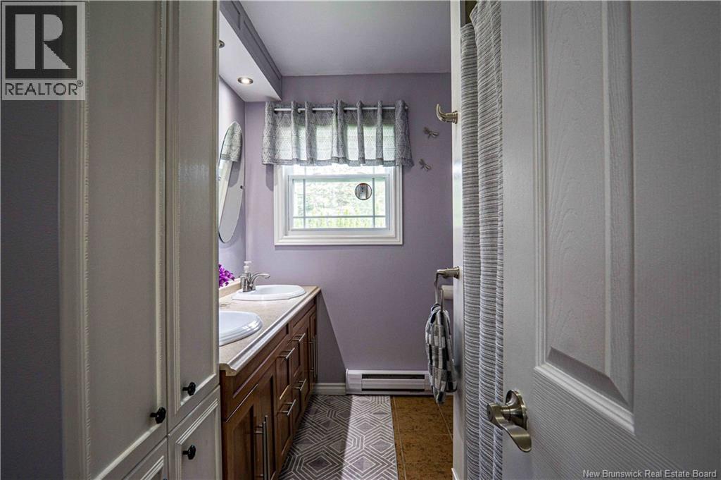 8 Russett Street - 20