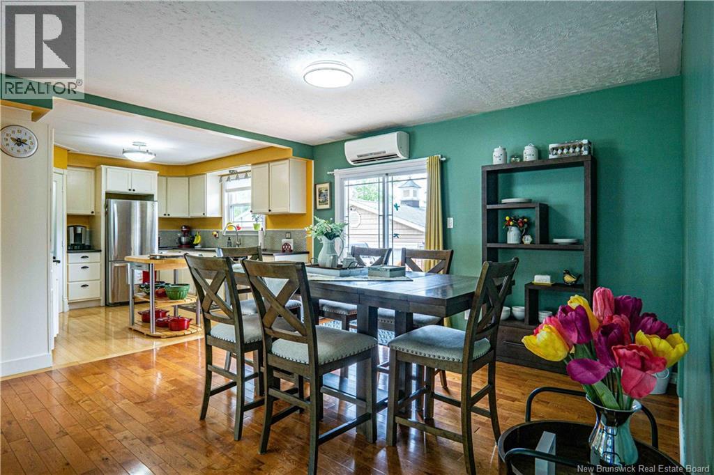 8 Russett Street - 9