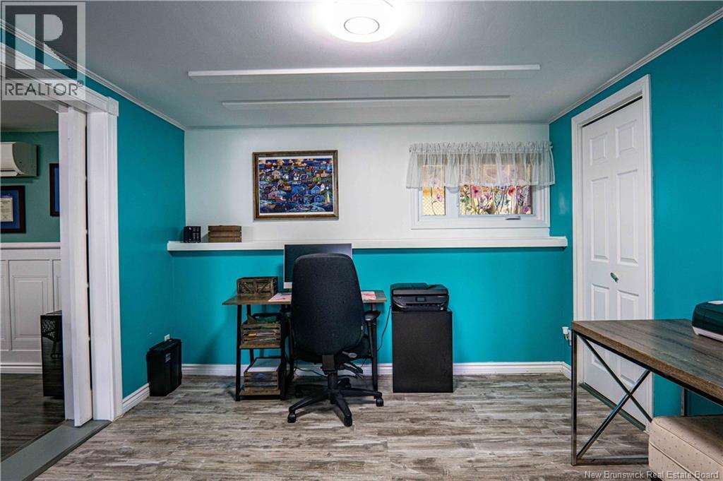 8 Russett Street - 37