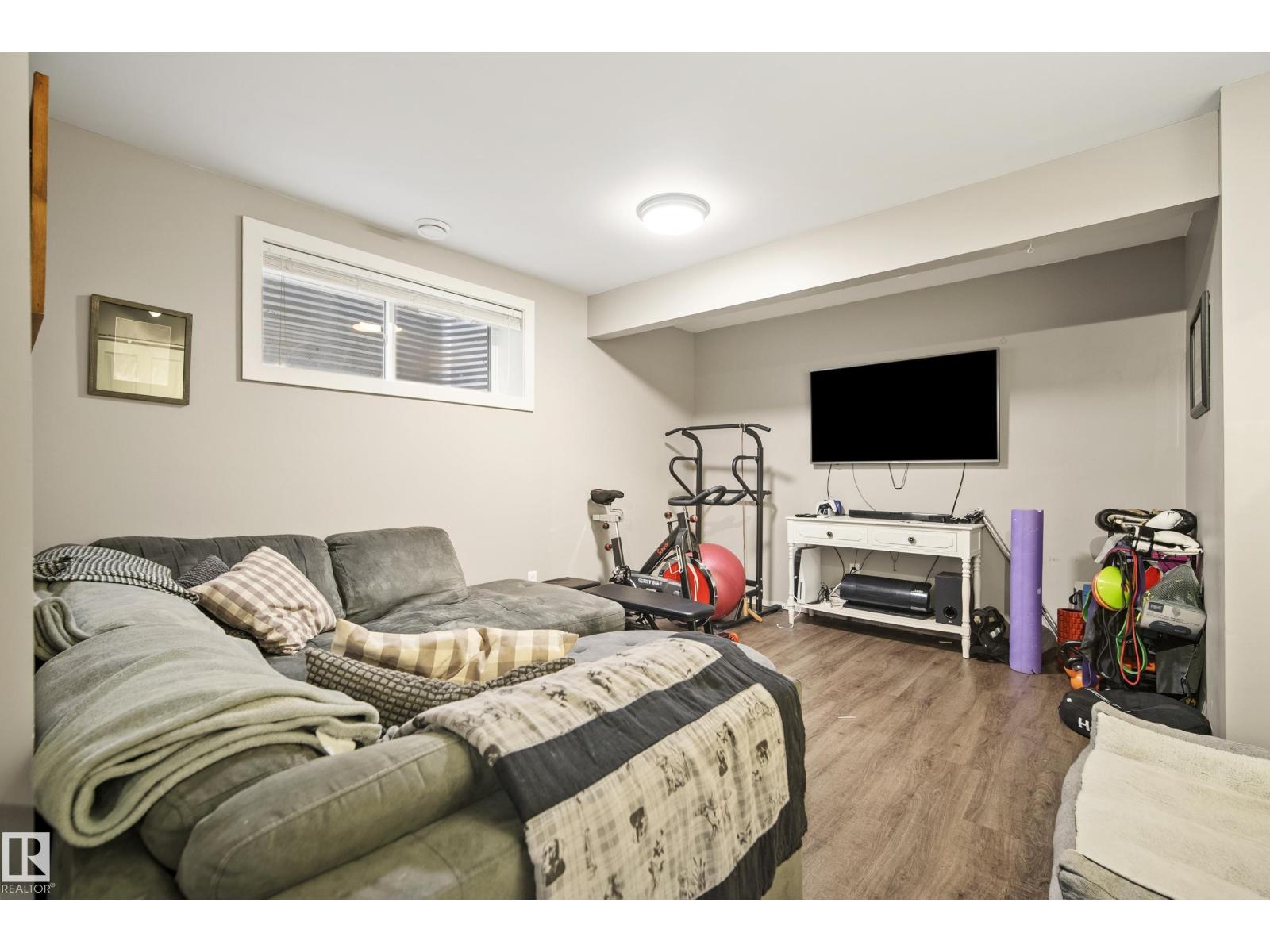 32 Hartwick ME — photo 34
