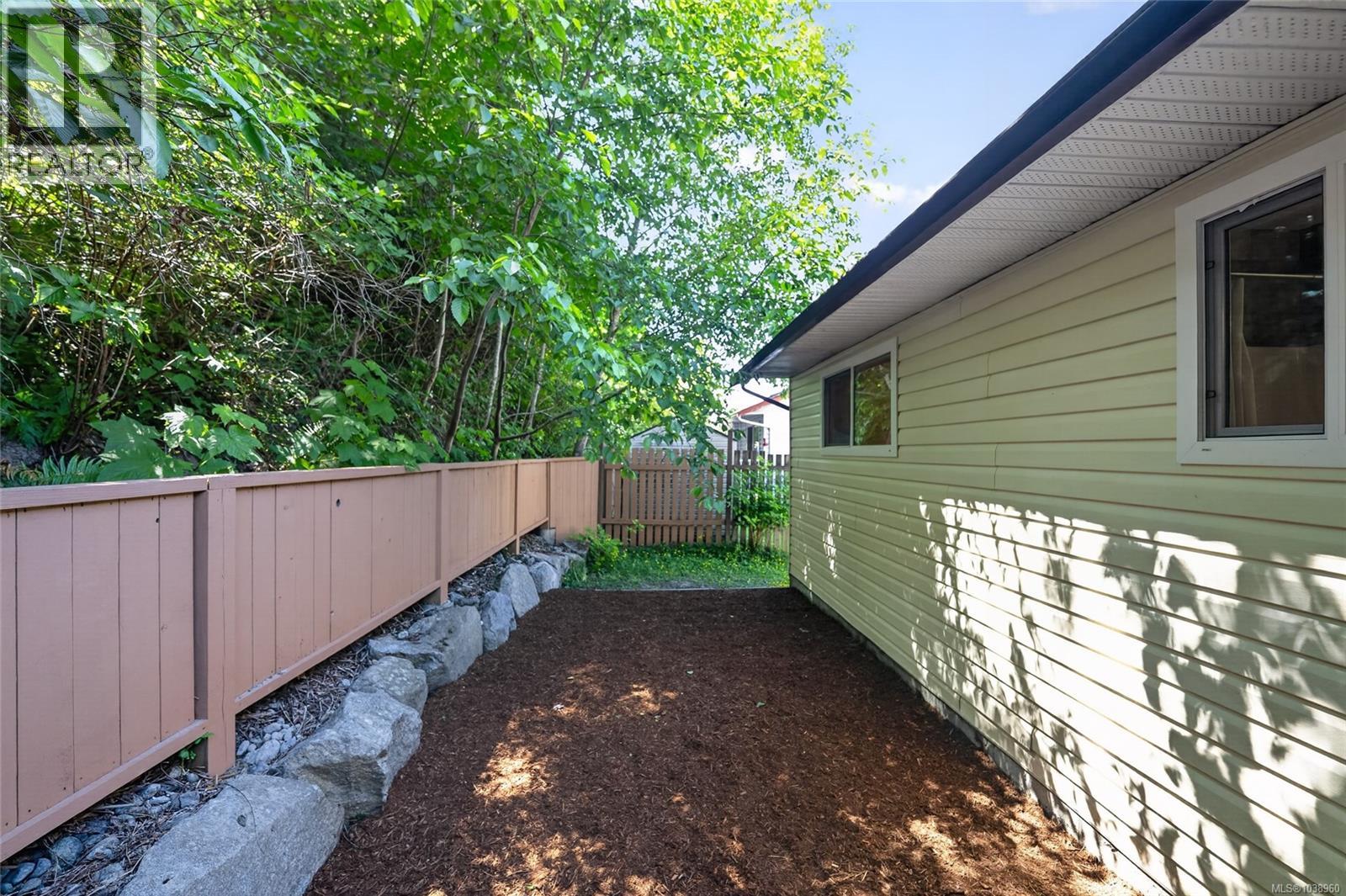 5691 Brookwood Dr, Nanaimo