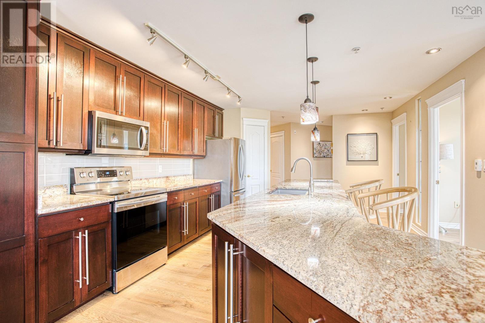 #106 36 Southgate Drive - 10