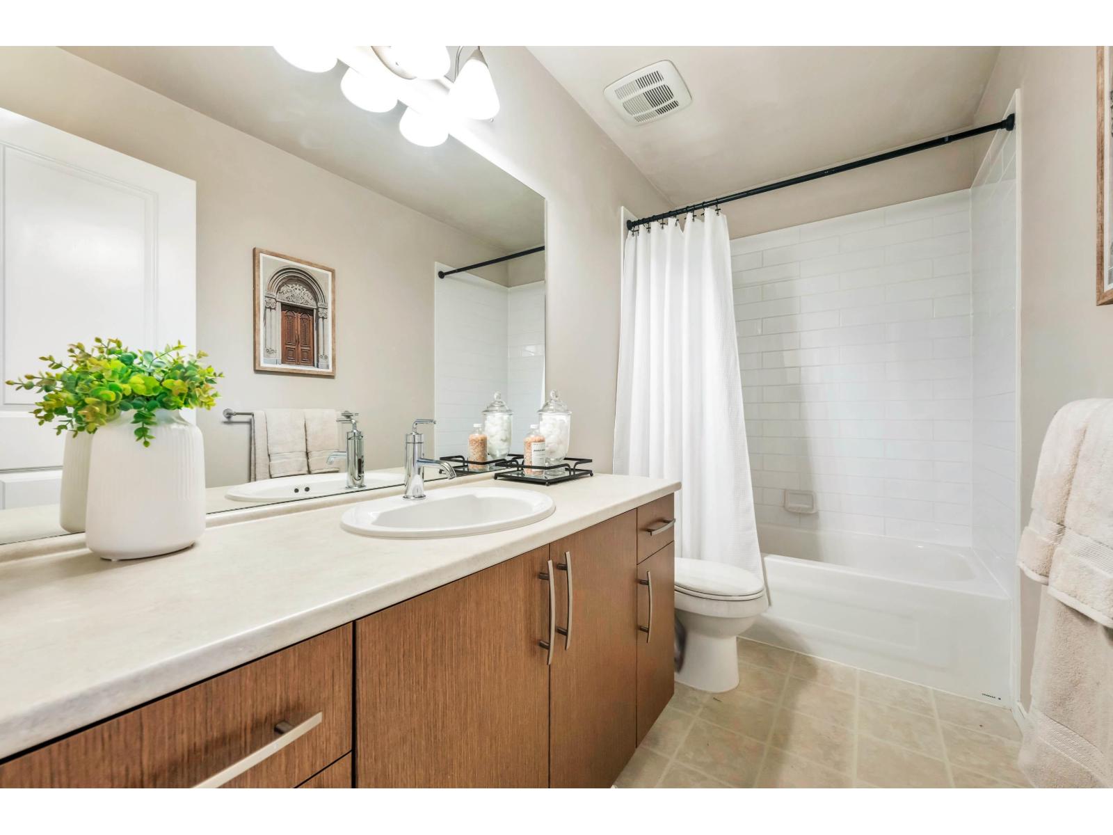 #42-8385 DELSOM Way, Delta