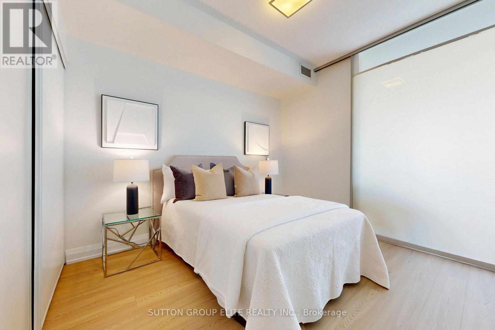 #309 2 ANNDALE DRIVE - 15