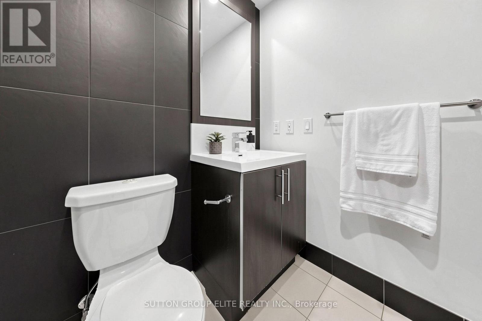 #309 2 ANNDALE DRIVE - 19