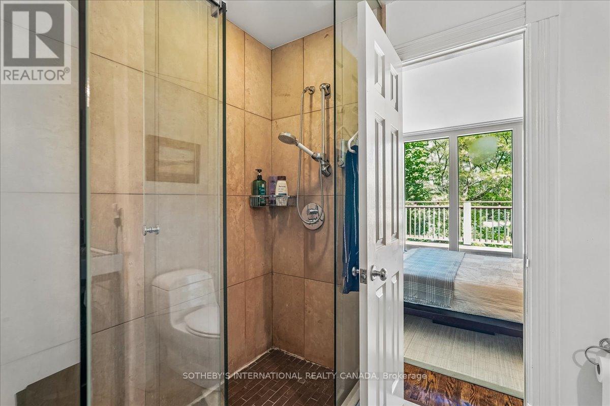 9 ROSE AVENUE - 27