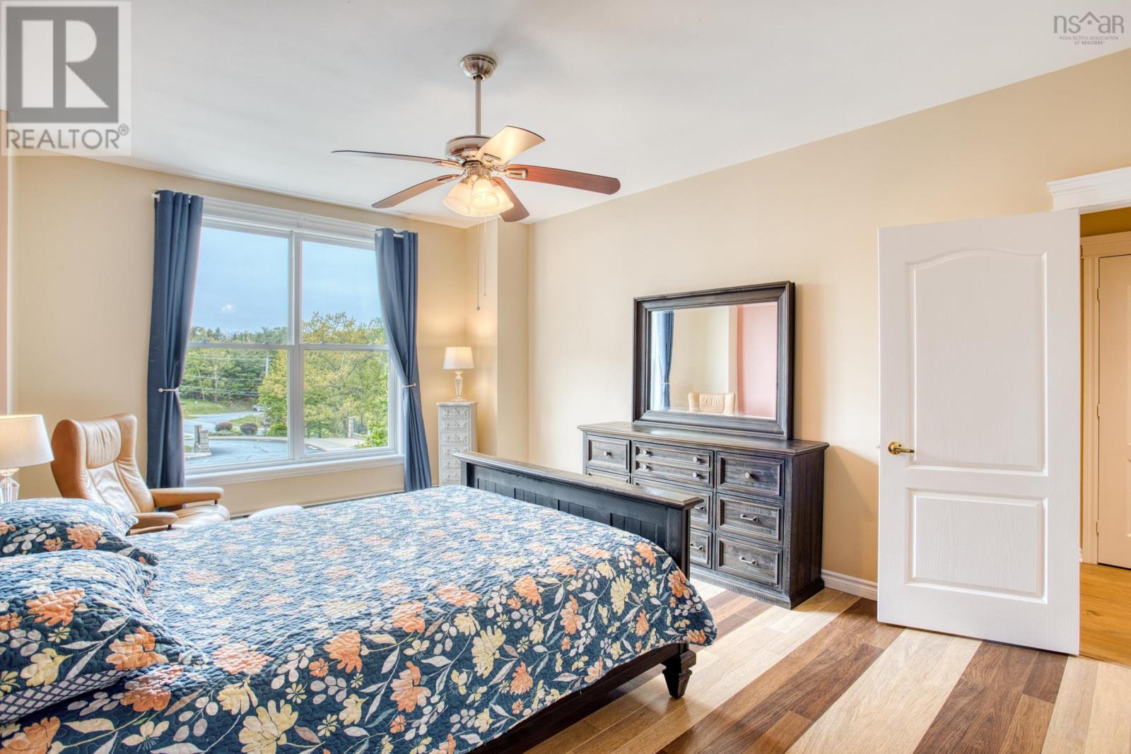 #106 36 Southgate Drive - 29