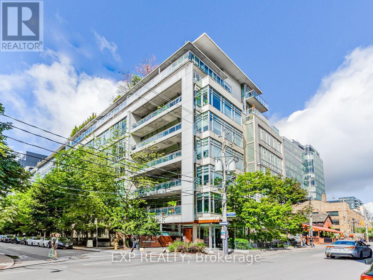 Listing photo of 609 - 66 PORTLAND STREET