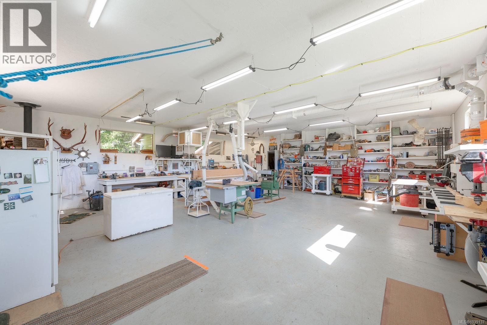 2757 Cedar Rd, Nanaimo