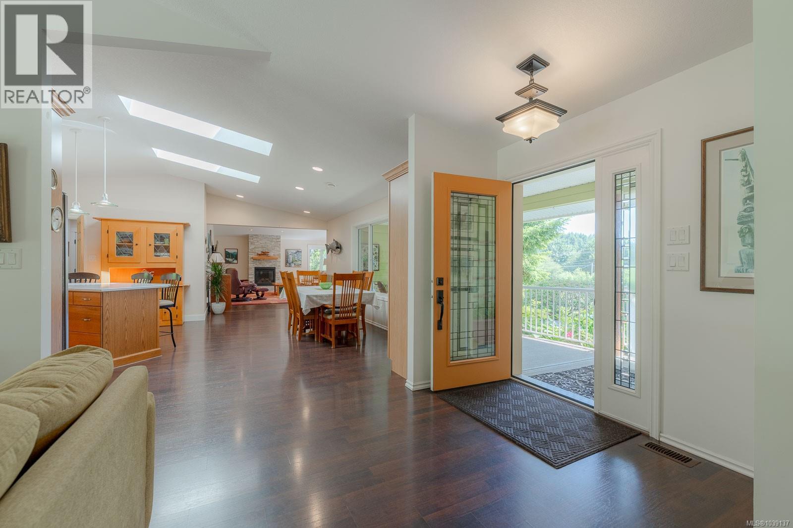 2757 Cedar Rd, Nanaimo