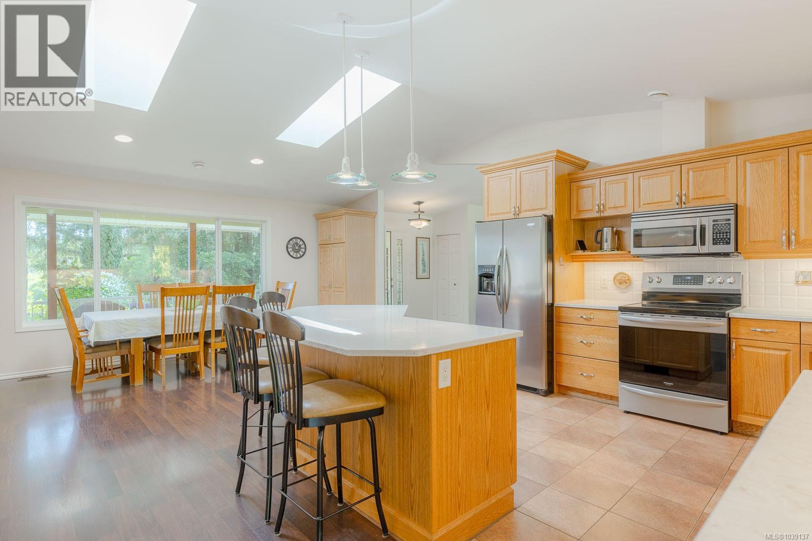 2757 Cedar Rd, Nanaimo