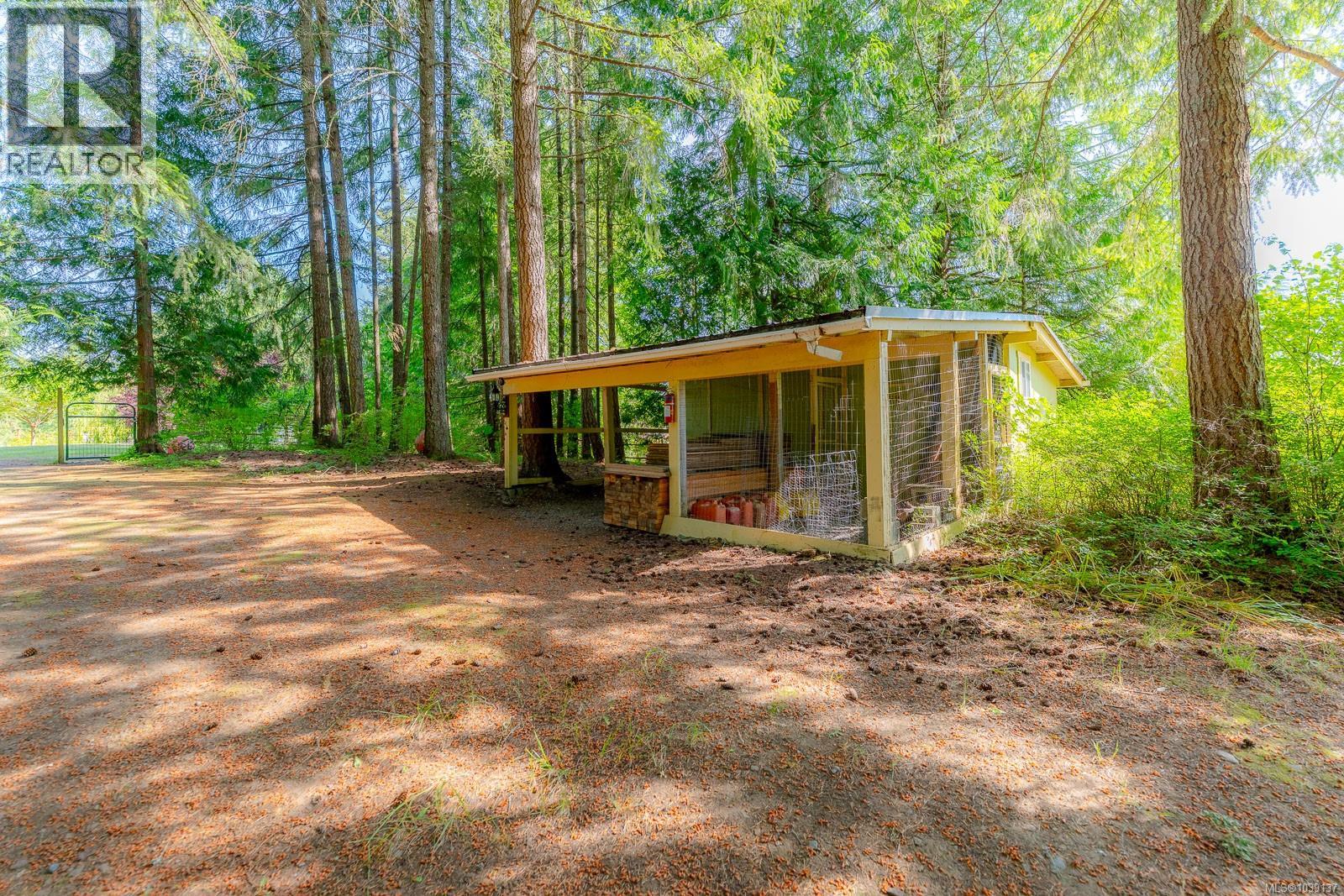 2757 Cedar Rd, Nanaimo