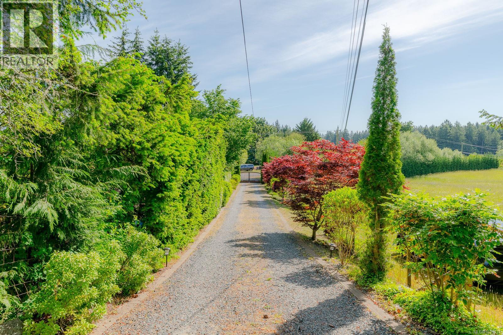 2757 Cedar Rd, Nanaimo