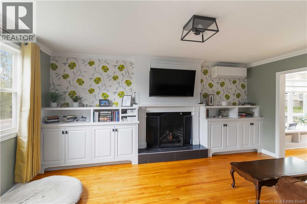 807 Smythe