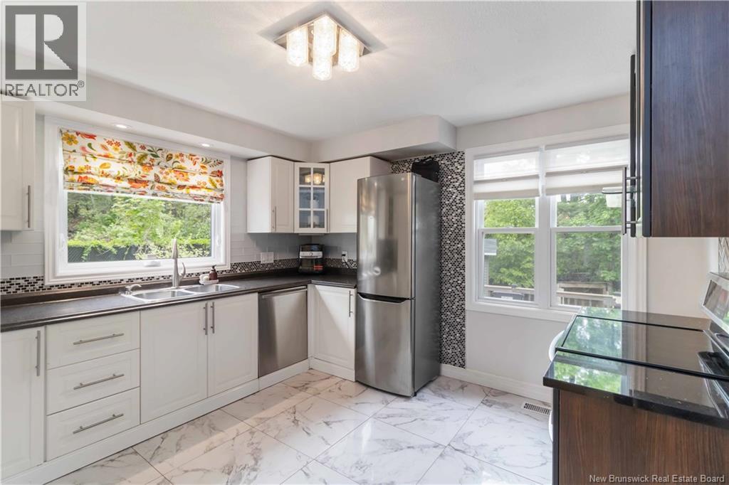 807 Smythe - 11