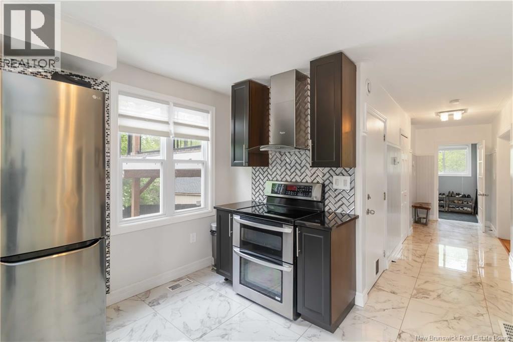 807 Smythe - 13