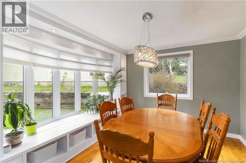807 Smythe - 15