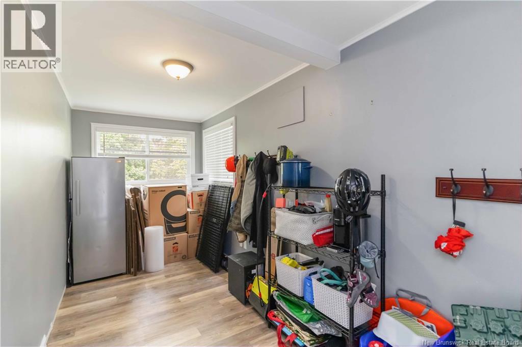 807 Smythe - 19