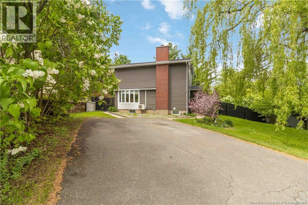 807 Smythe - 2
