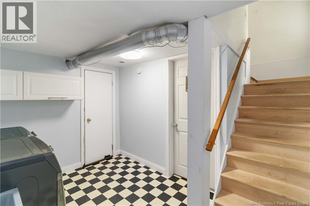 807 Smythe - 37