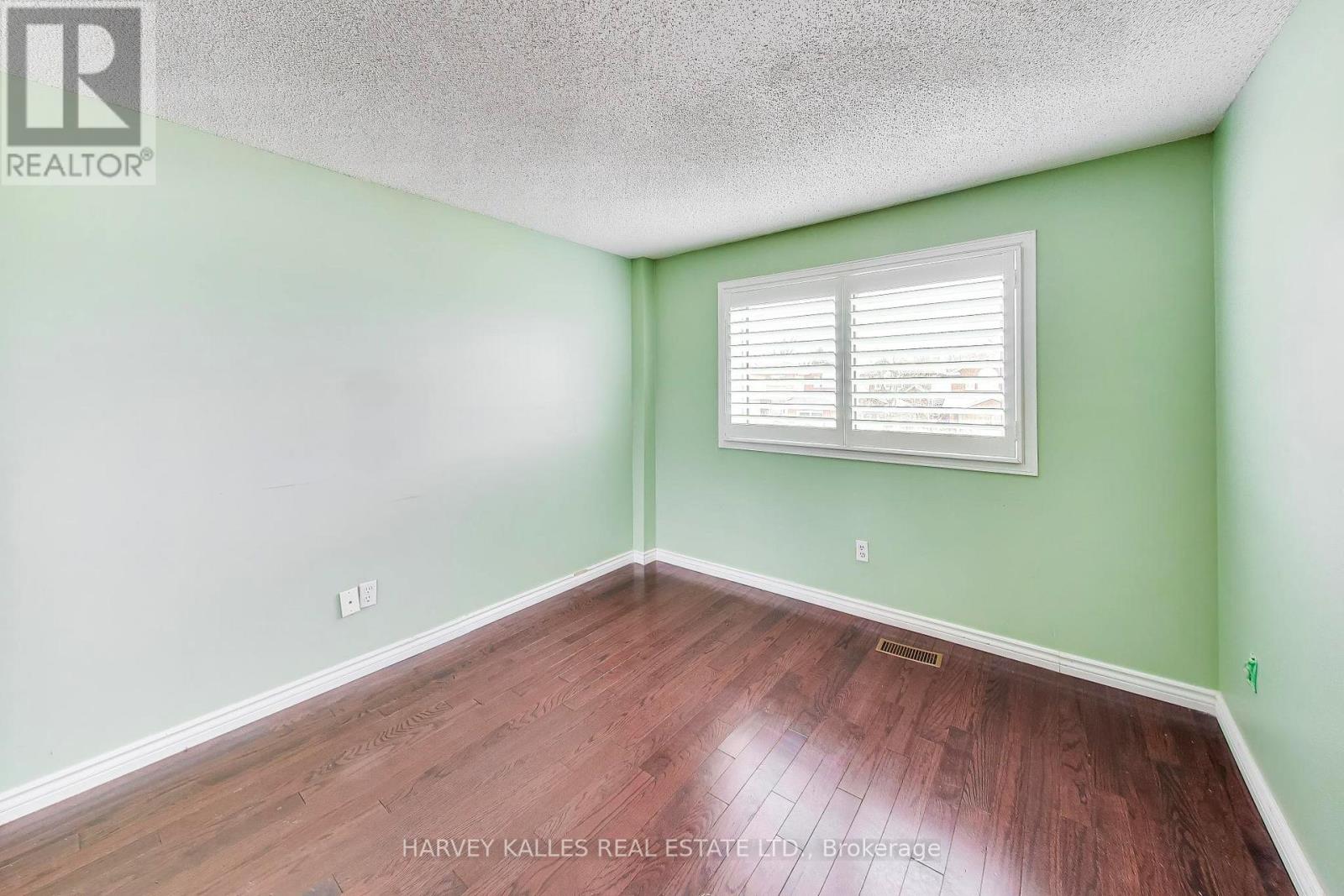 70 ANDONA CRESCENT - 19