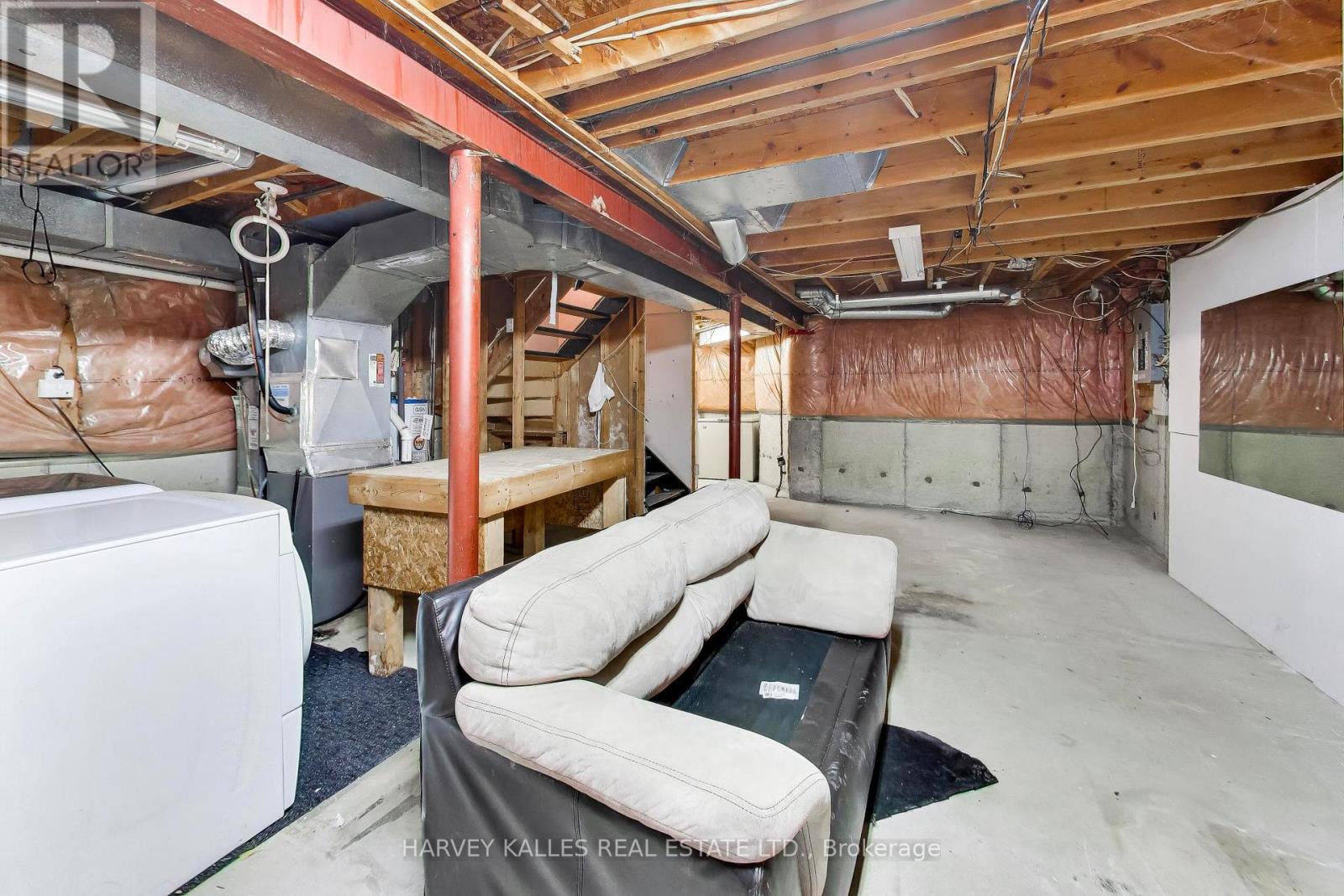 70 ANDONA CRESCENT - 24