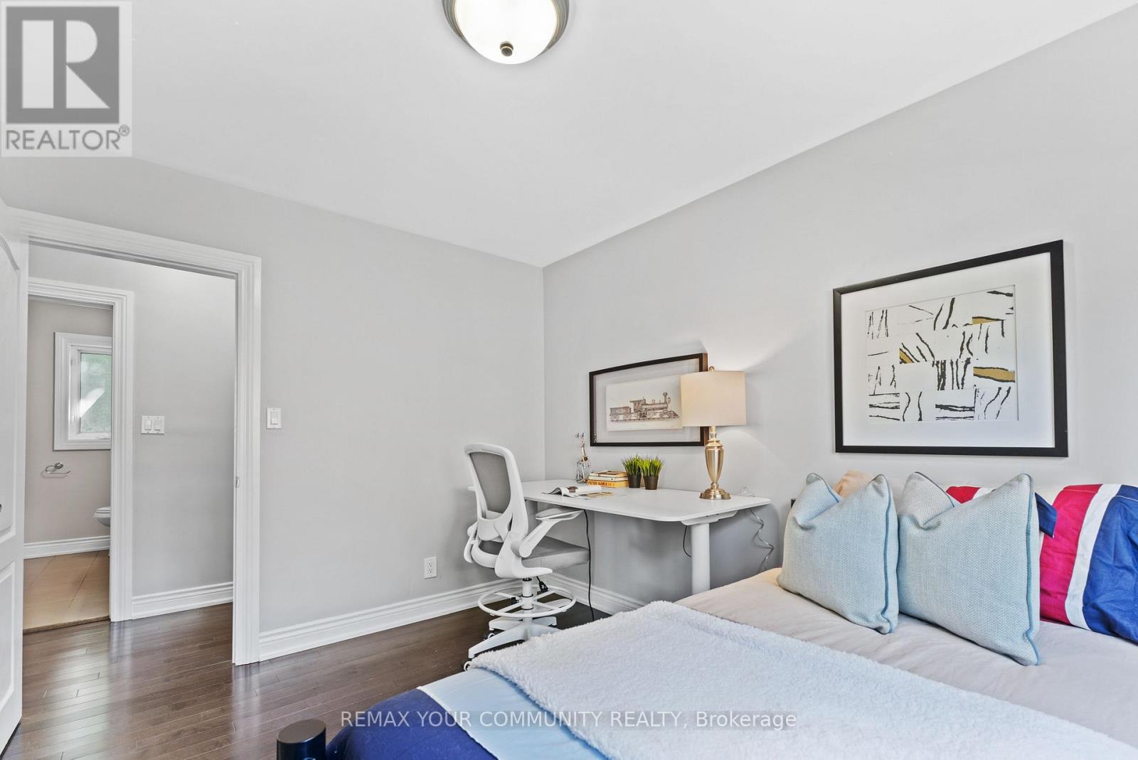 23 PENETANG CRESCENT - 22