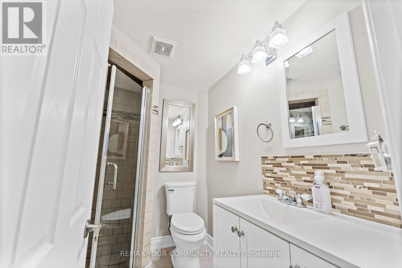 23 PENETANG CRESCENT - 23