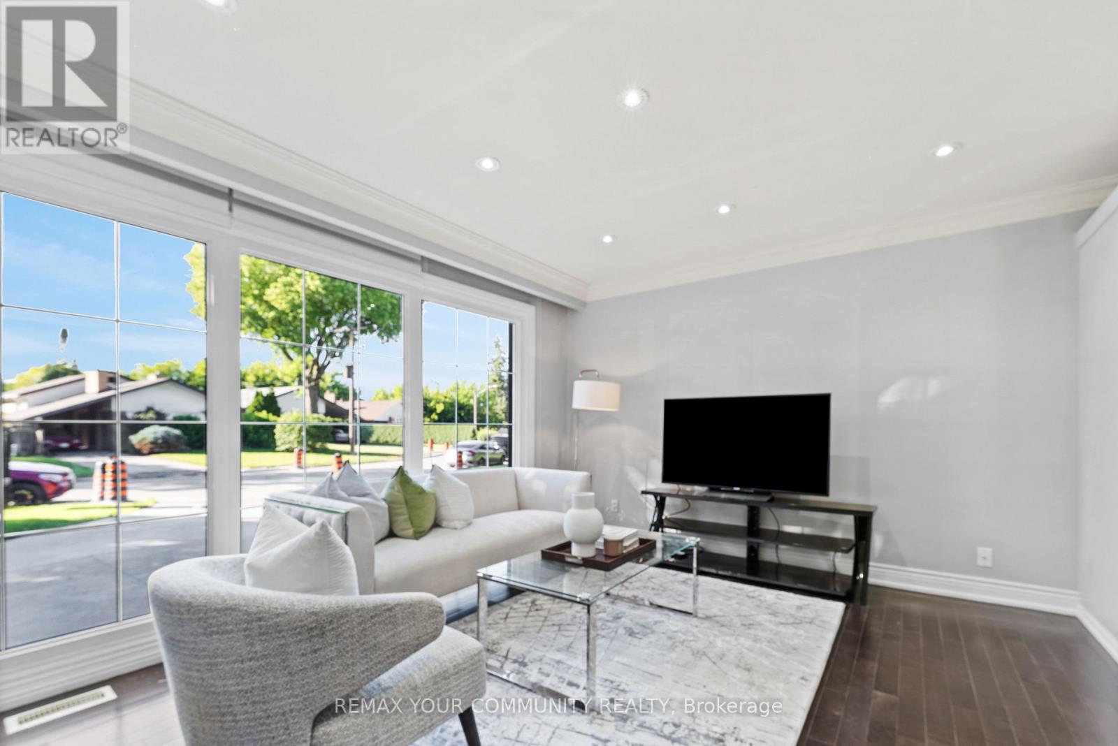 23 PENETANG CRESCENT - 4