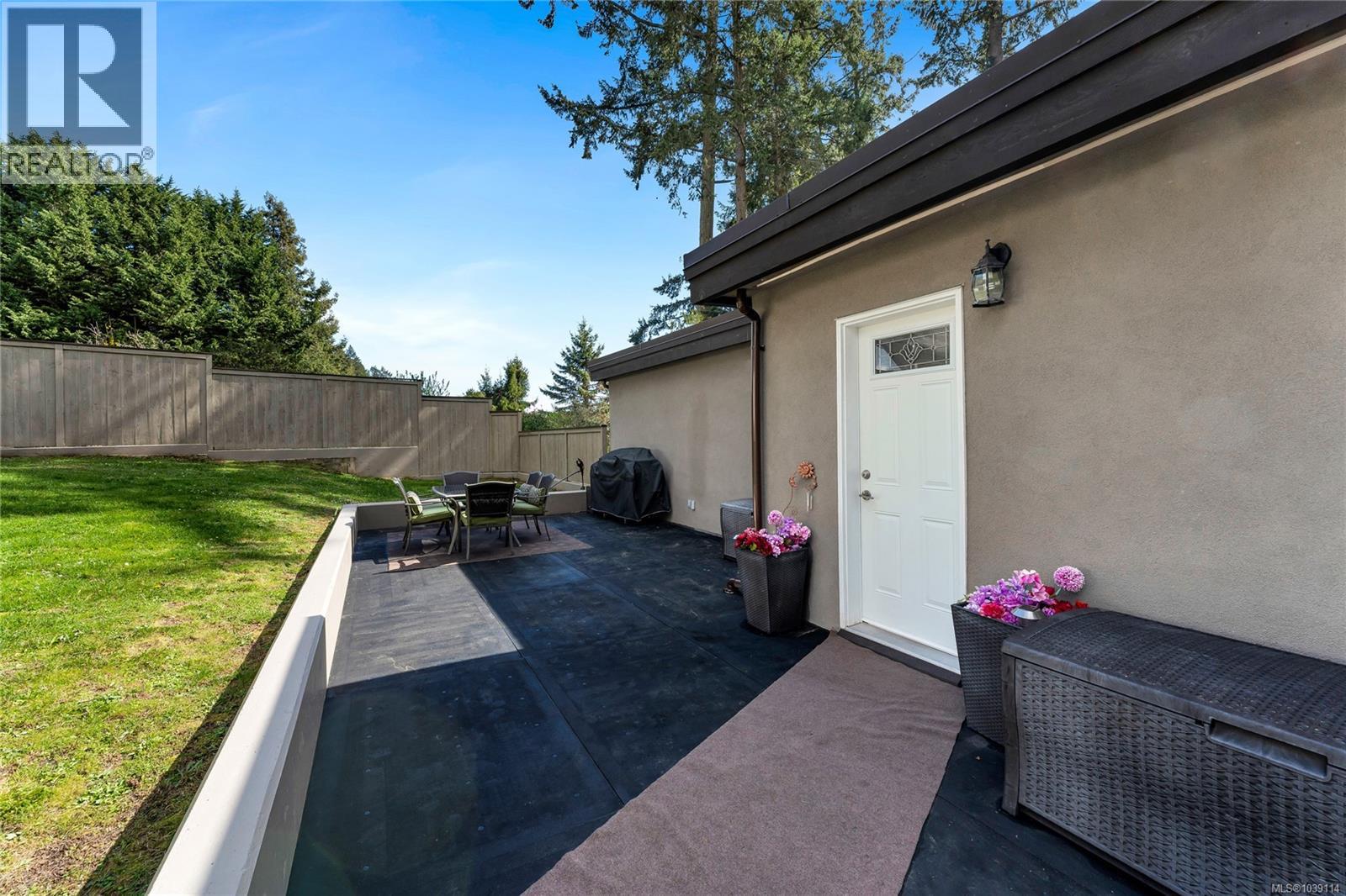 1084 Tatlow Rd - 23