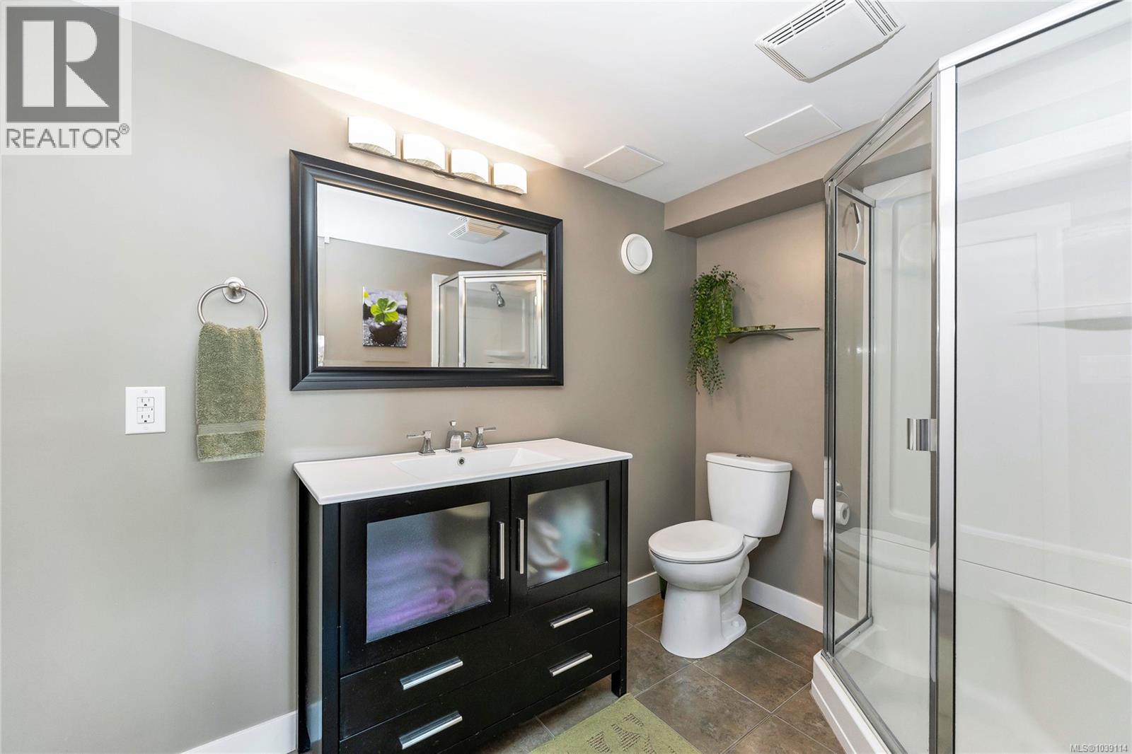 1084 Tatlow Rd - 41