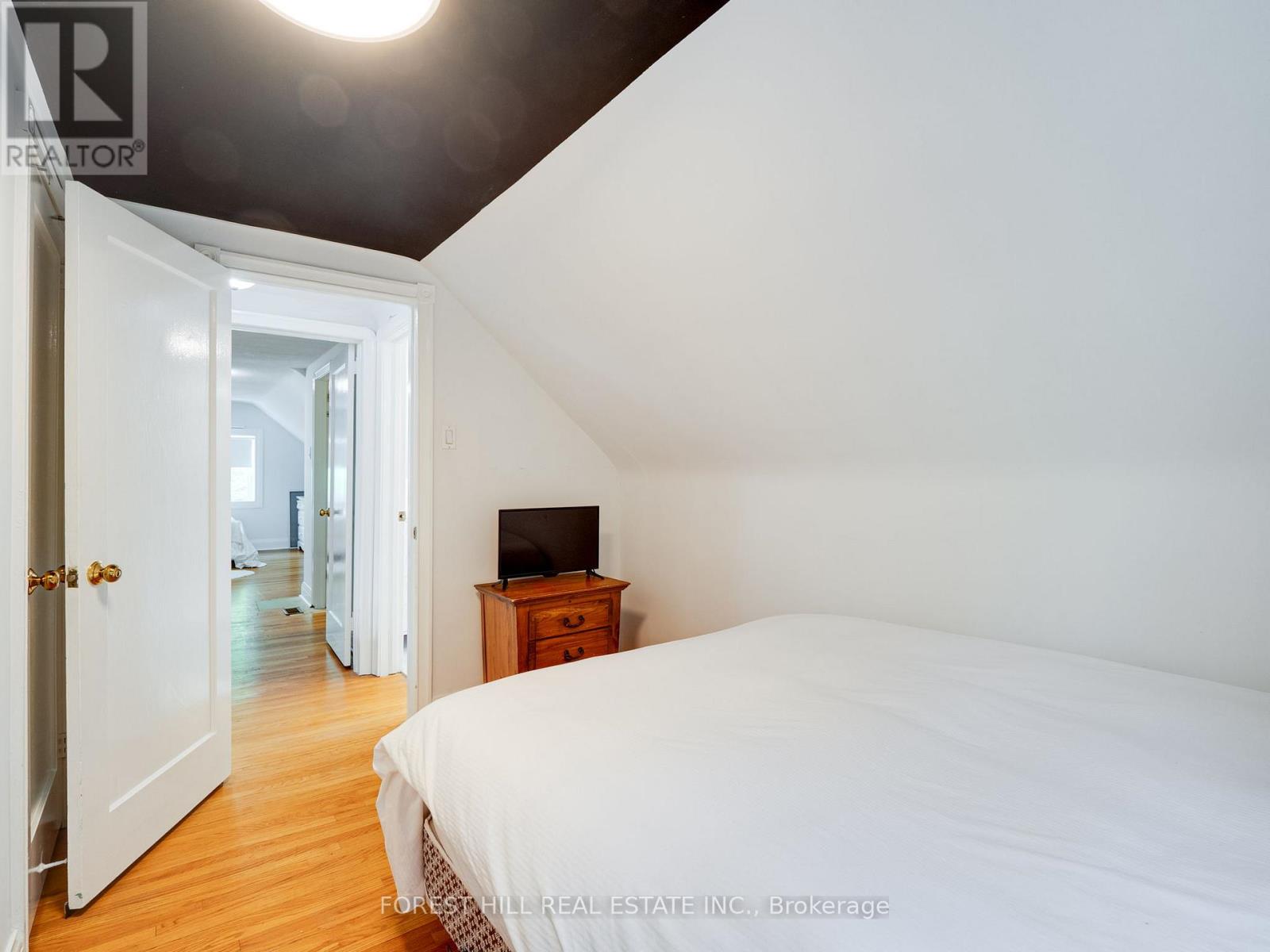 236 CAMERON AVENUE - 29
