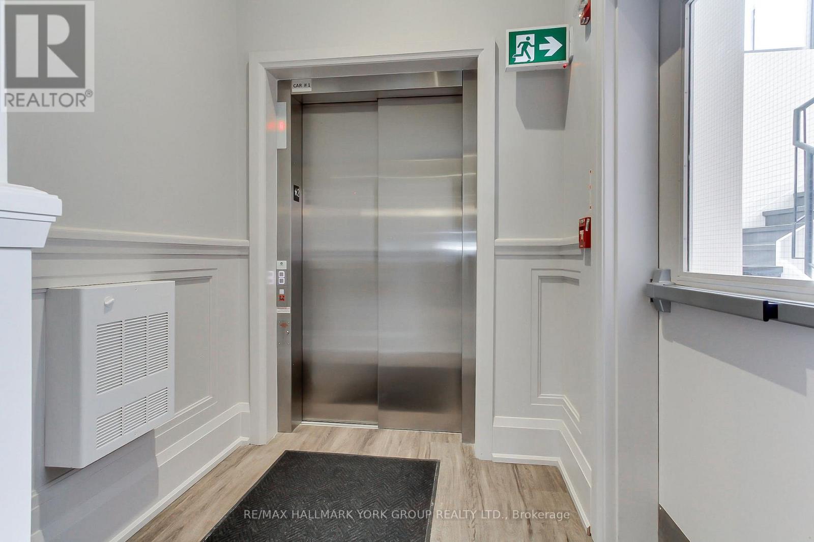 #203 400 PARK AVENUE - 29