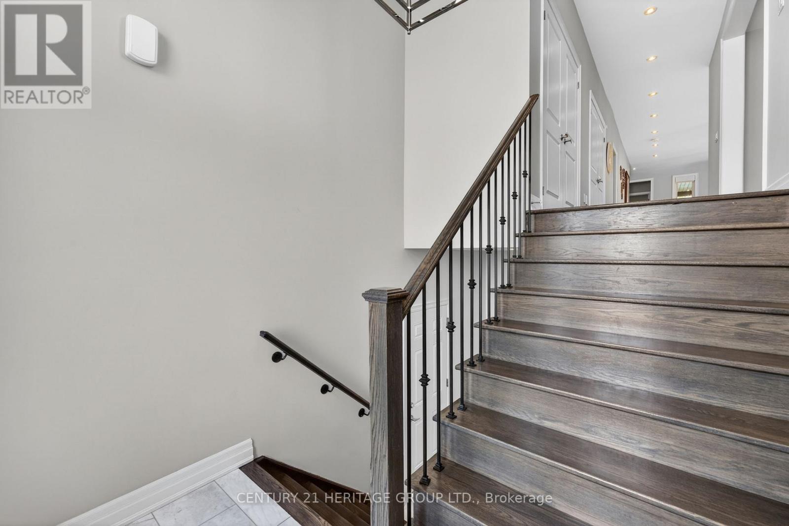 60 COLBORNE STREET - 3