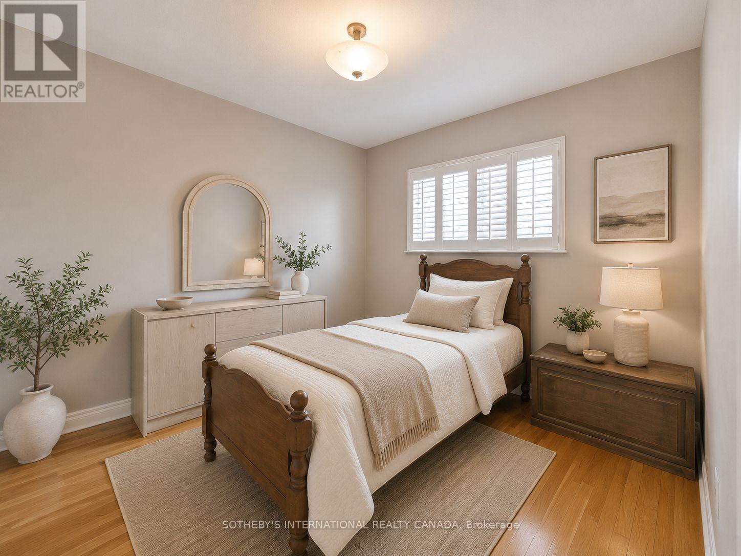 502 QUEENS DRIVE - 26