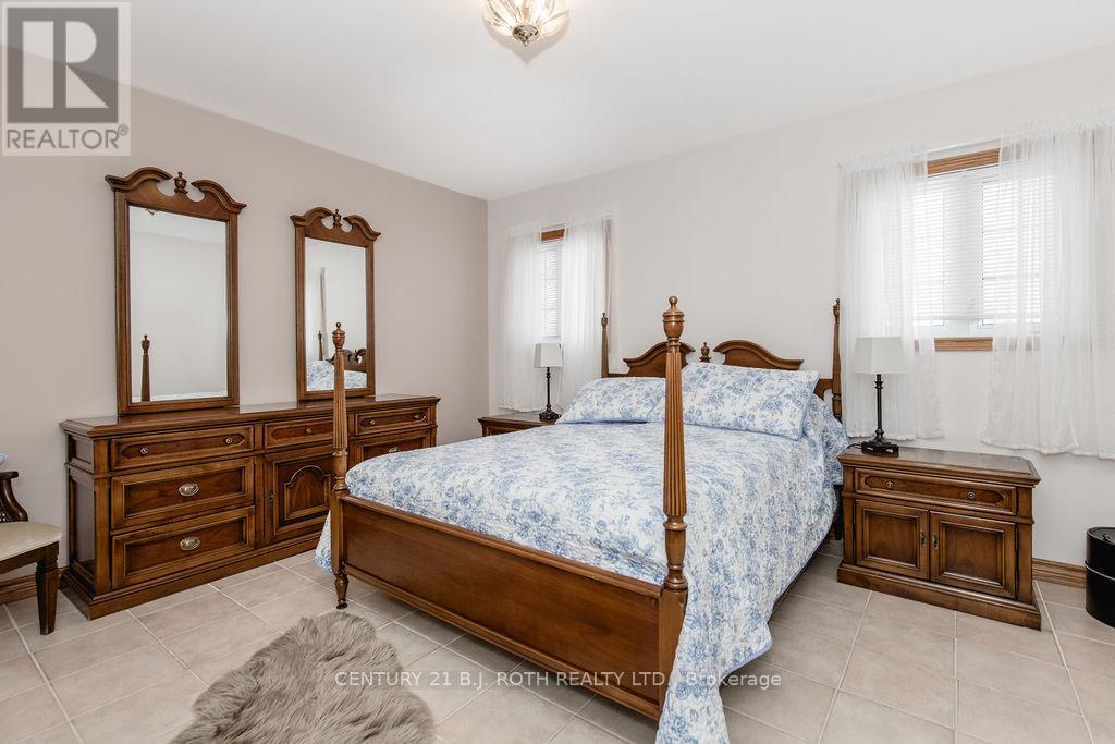 1187 FRENCH ROAD - 24