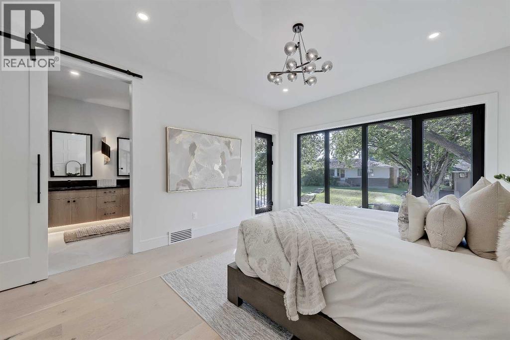 2838 34 Street SW - 22