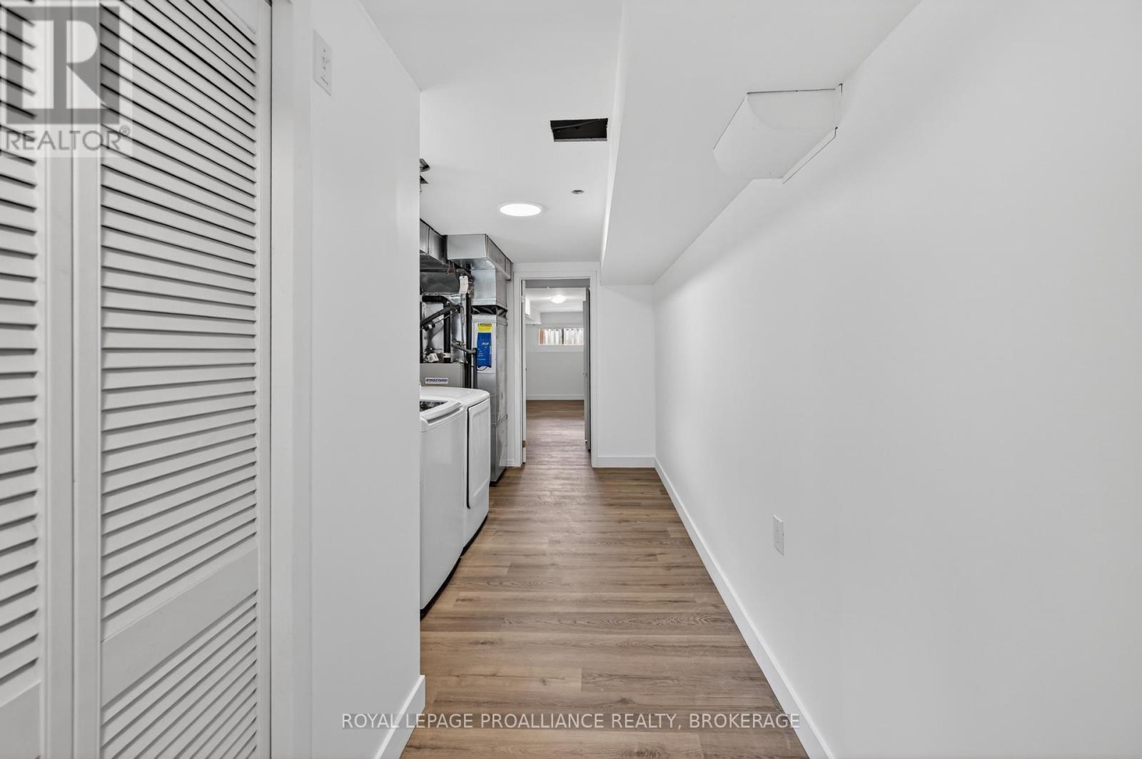 1088 PINEWOOD PLACE - 21
