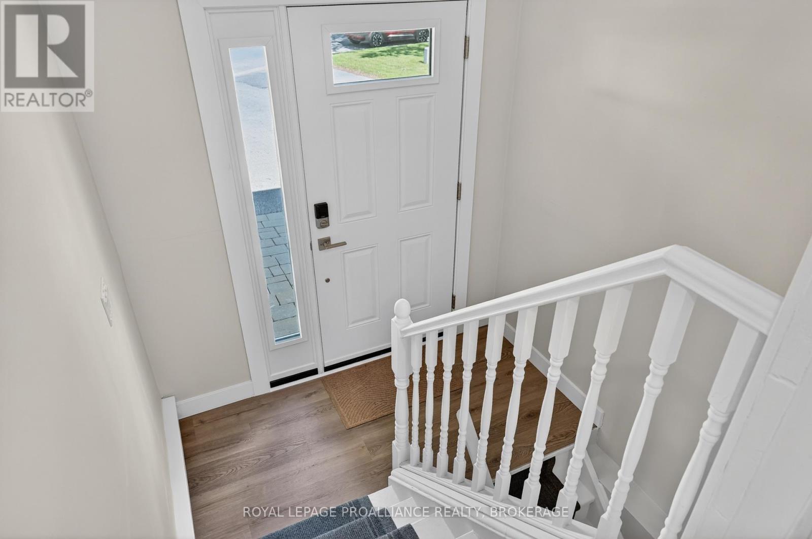 1088 PINEWOOD PLACE - 4