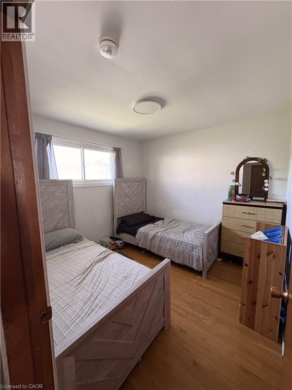 15 CHAMPLAIN Avenue Unit# UPPER