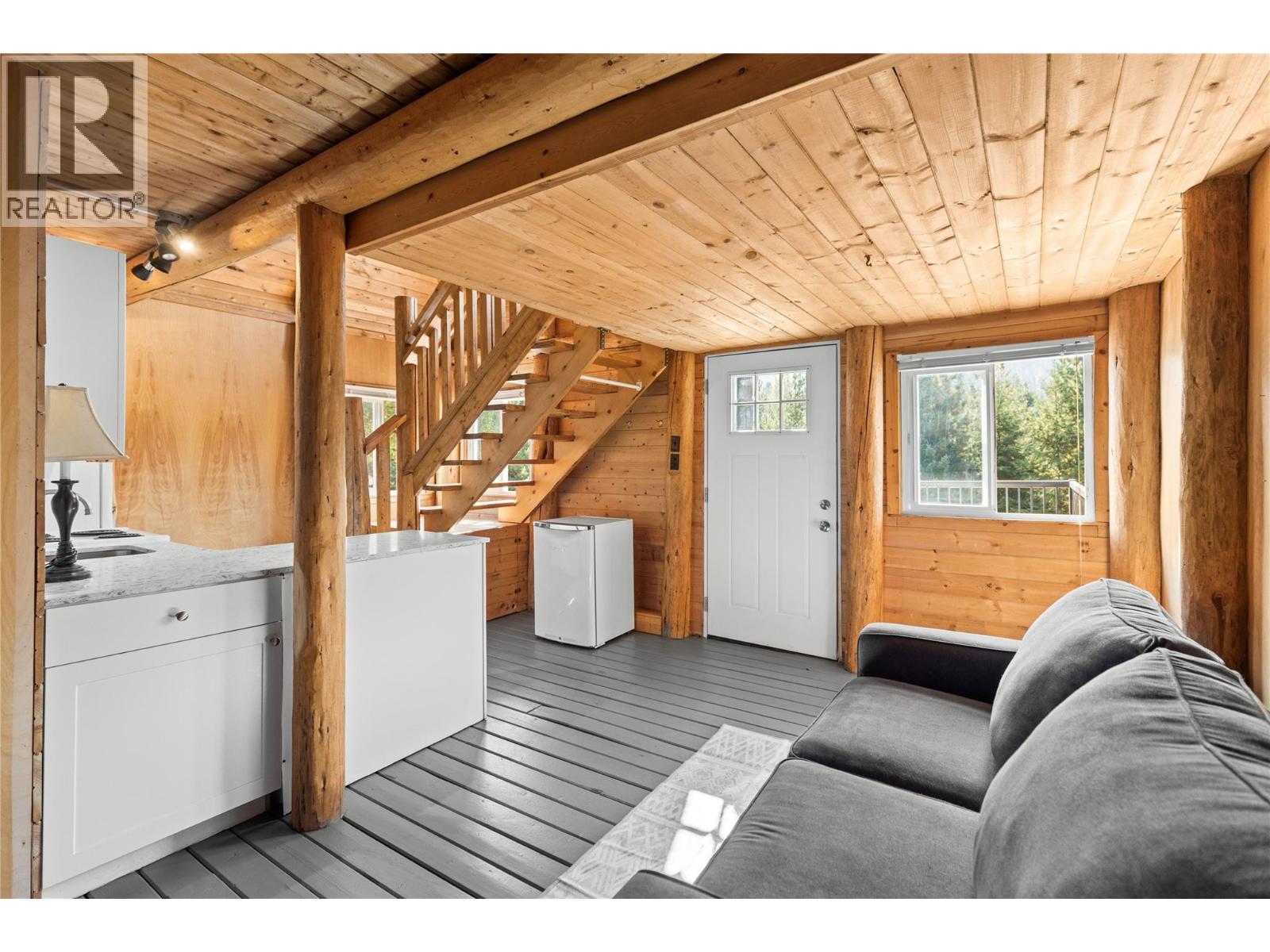 #23.6 4220 BARRIERE LAKES ROAD Road - 6