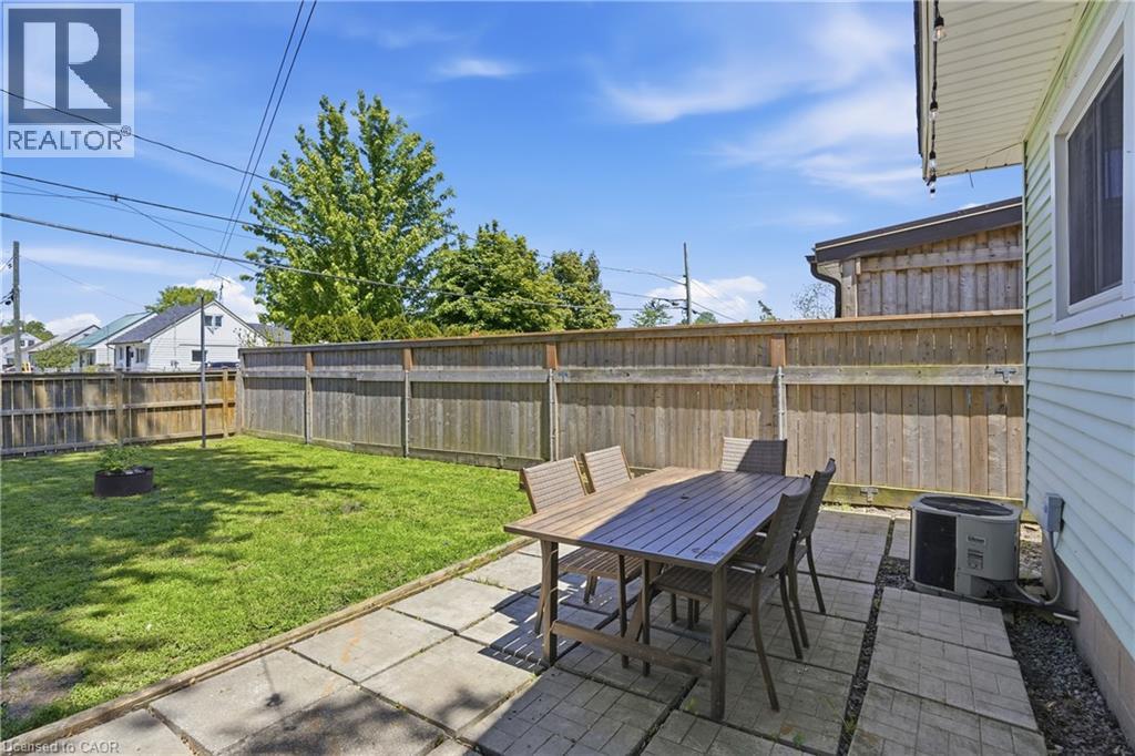 144 CATHERINE Street - 21