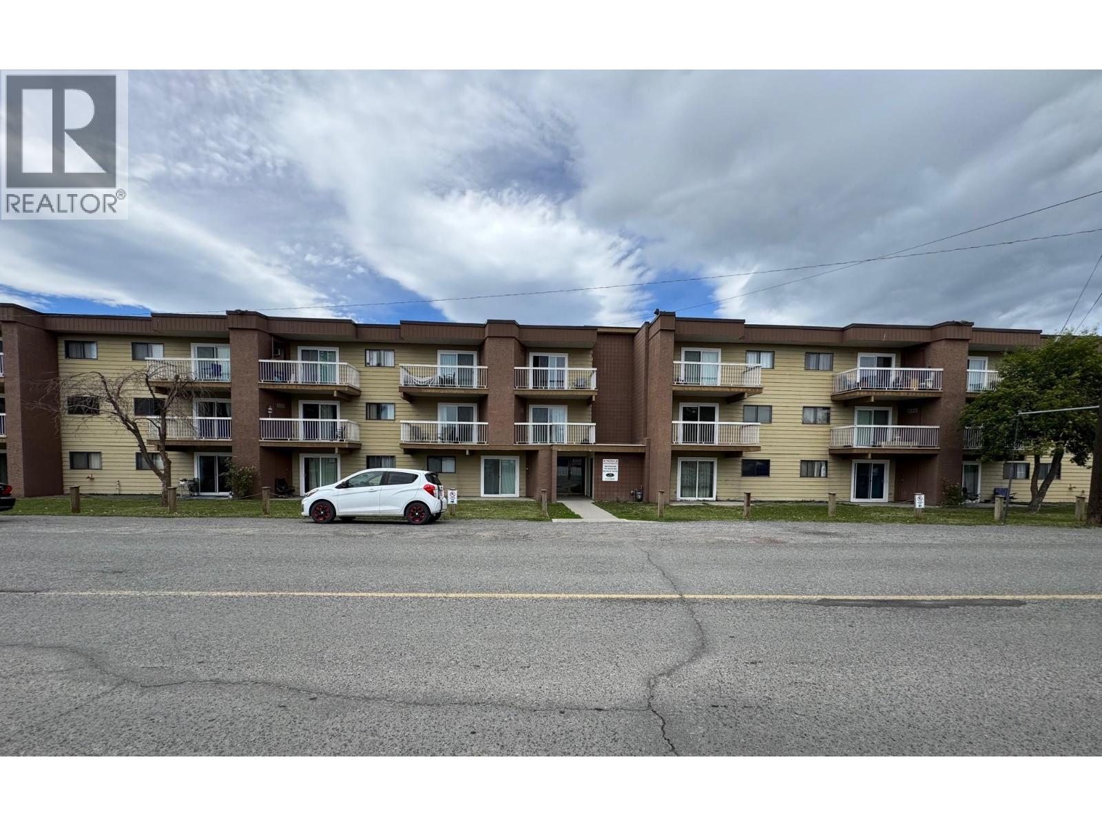 #305 1703 Menzies Street - 14